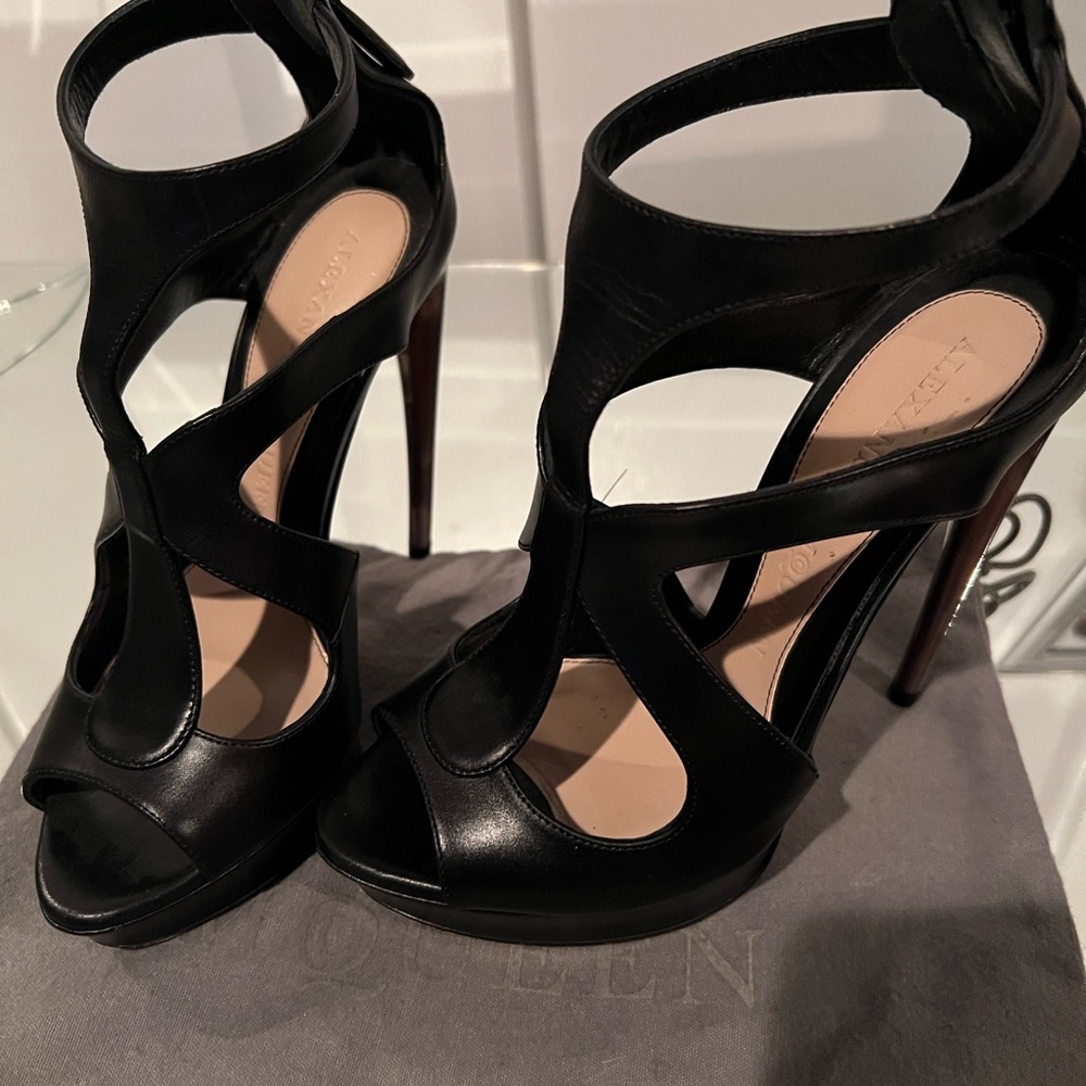 Alexander McQueen Peep Toe Crossover Sandals